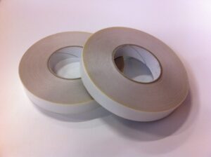 Dubbelzijdige tape voor raamstickers